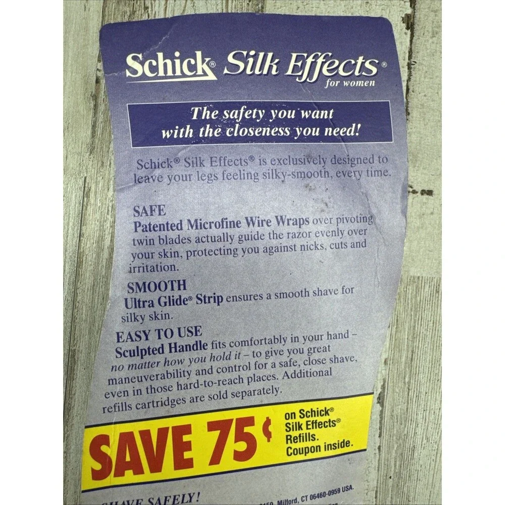 Vintage Schick Silk Effects Travel Size Women’s Razor and Cartridge 1997 NOS NEW